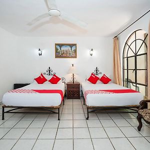 Habitación Estándar con Cama Queen